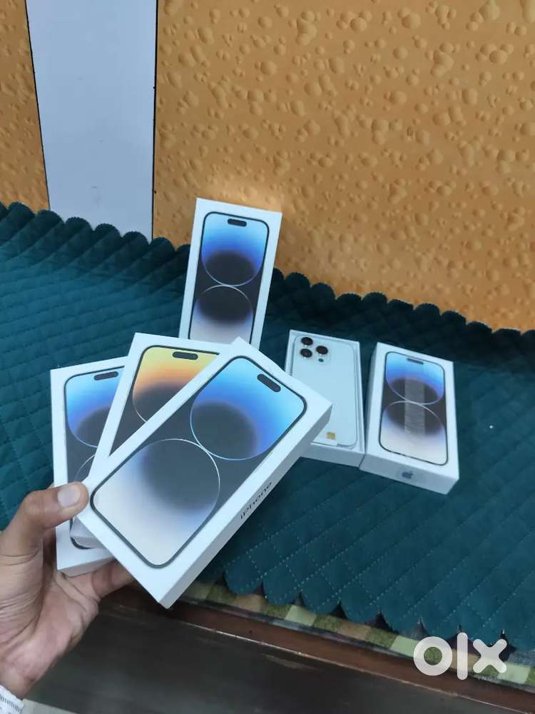 Iphone 14pro 128gb box packed with bill and seller warranty