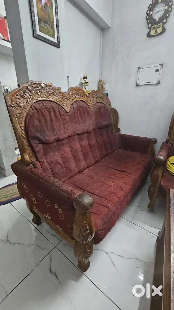 Urgent selling !!! 3+1+1 teakwood sofa set