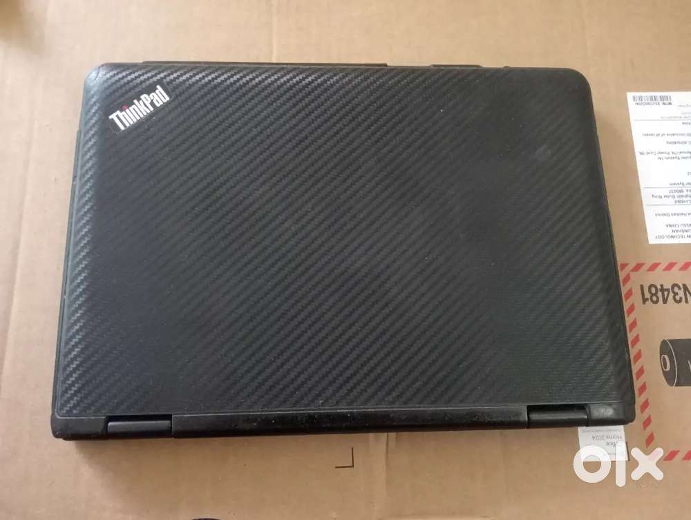 Lenovo ThinkPad Yoga11e Laptop [ Note : No Charger ]