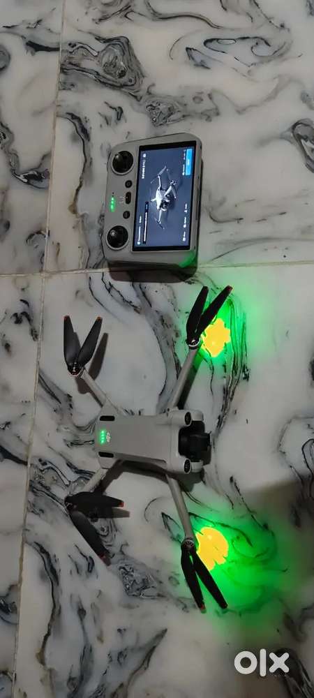 Dji mini 3 pro drone camera with smart display