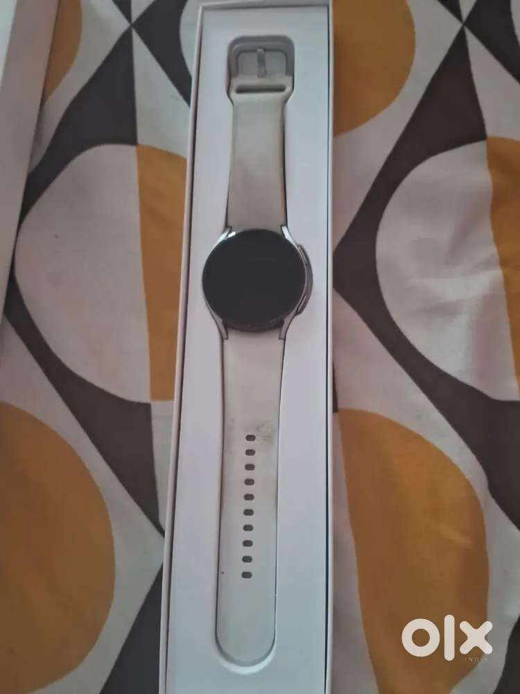 Samsung galaxy 4 watch and all the features are there Like whstup call