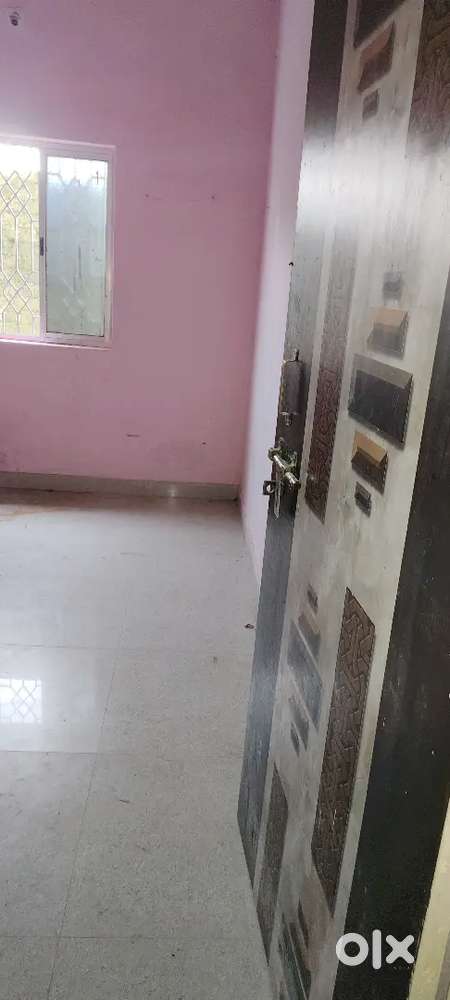 1 Rk independent flat for rent in kokar, bachelor n couple allowed