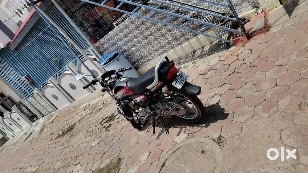 Good condition of bike koi kam nhi he gadi me tyre new he .