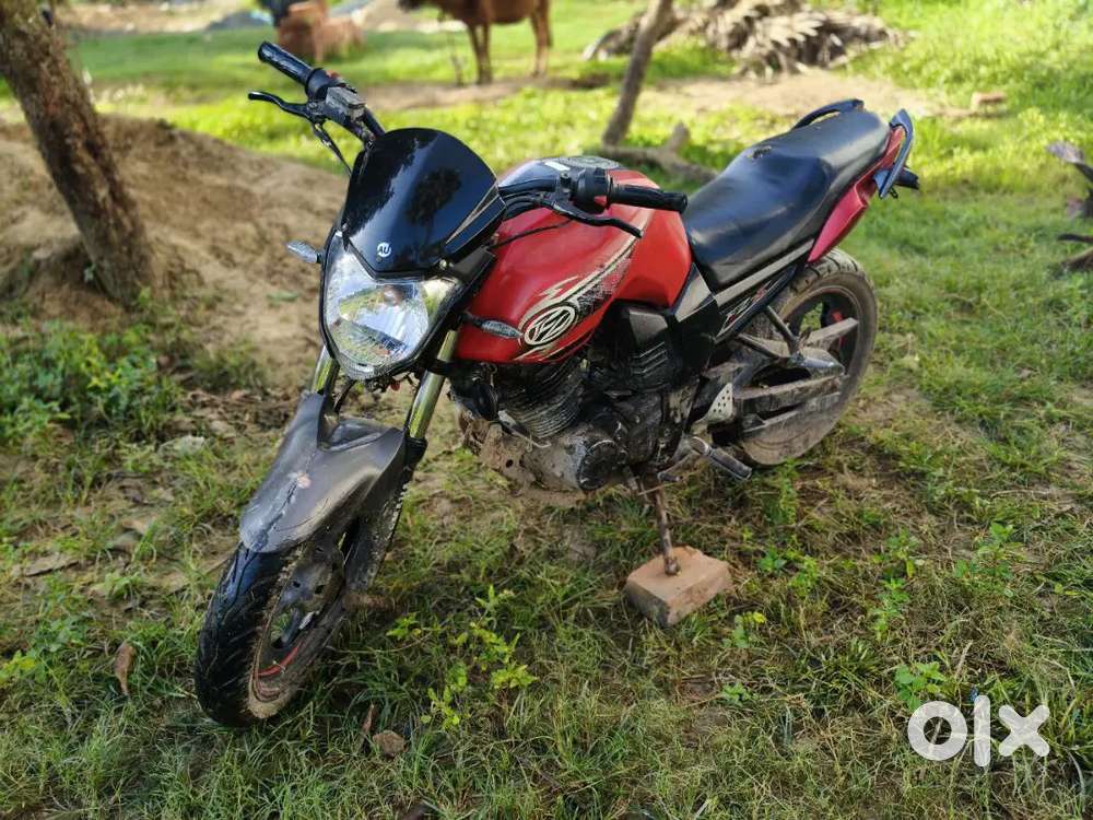 FZS v1.      3rd owner hai bike me meter nhi hai