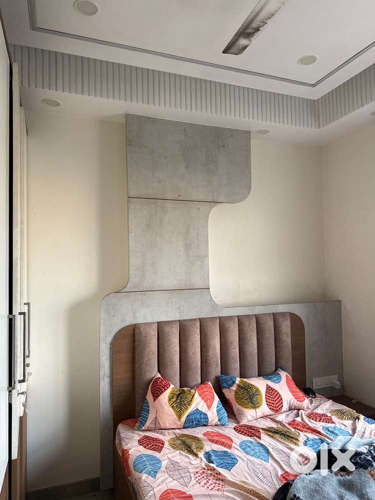 Want a roommate (2BHK rent 8000/p+electricity bill+maintinence(300rs)