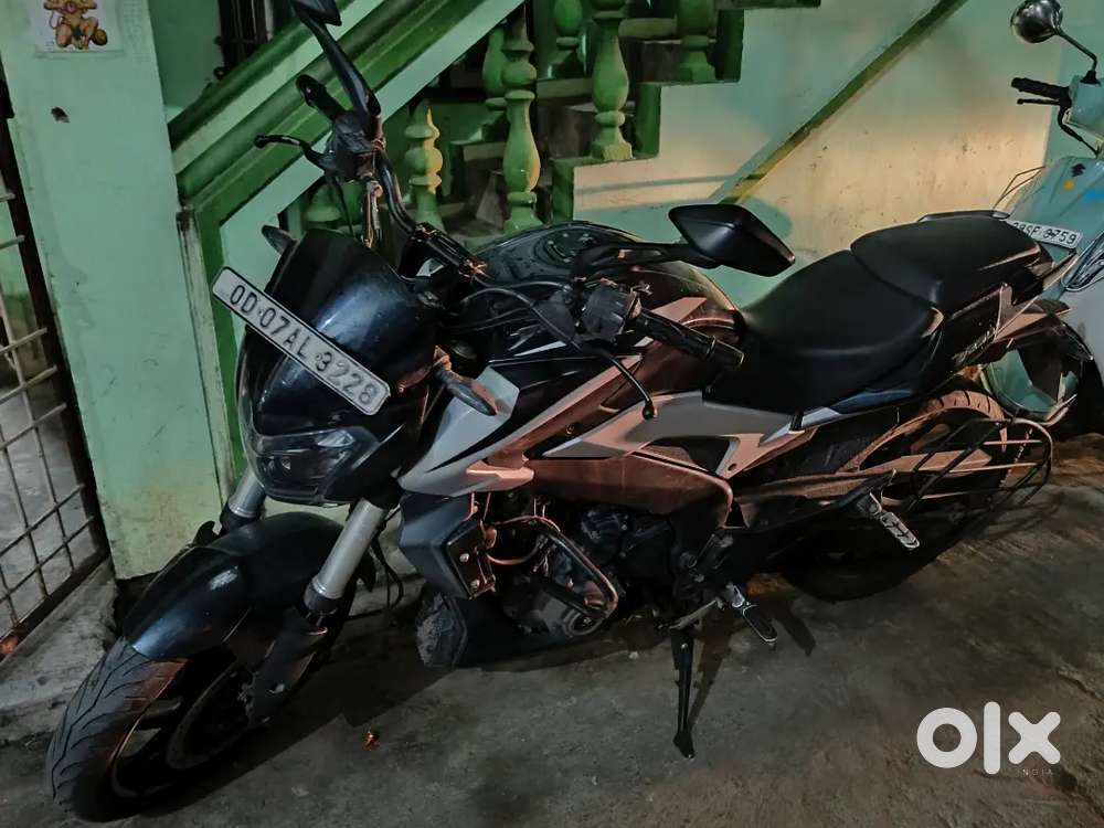 Domianr 250 (2022 bs6)