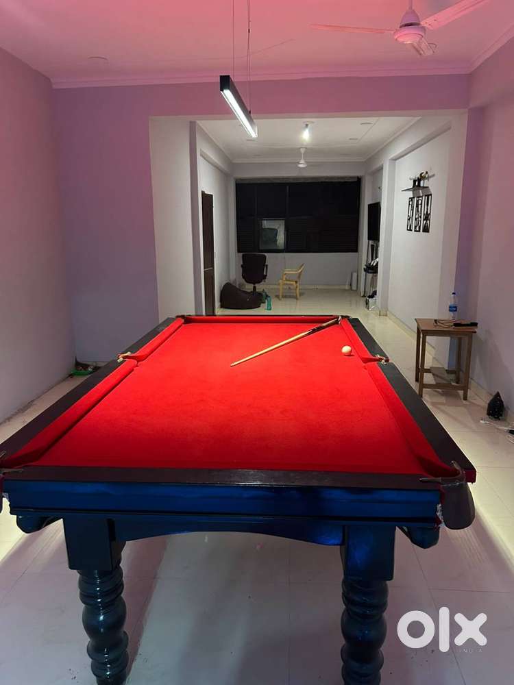 pool table nd snooker table