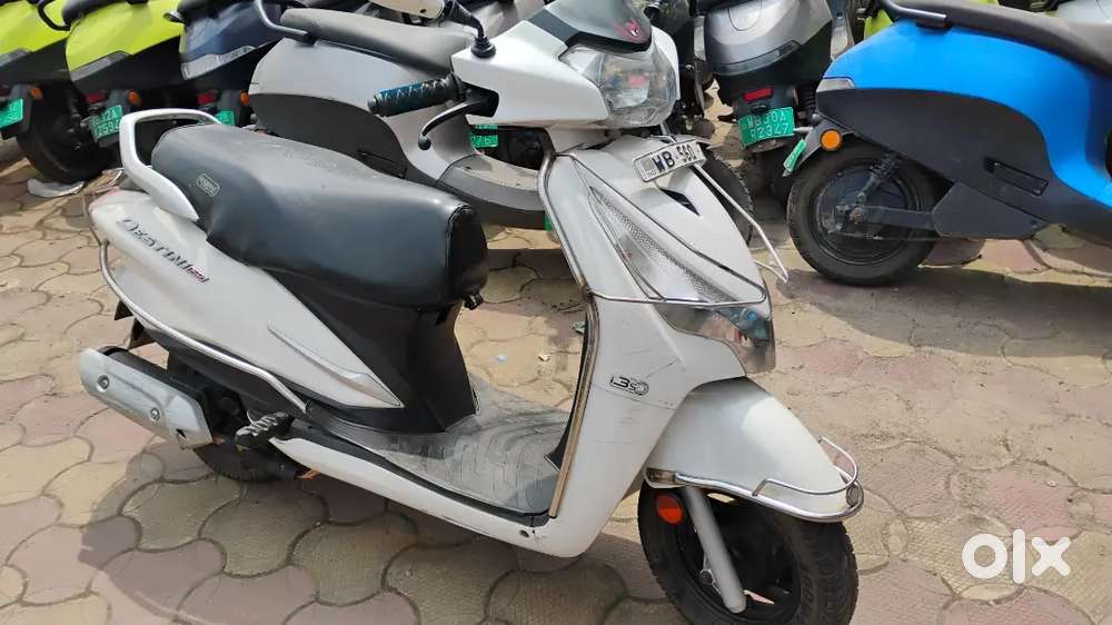 Hero destiny 125 White