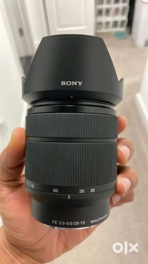 Sony FE  28–70 mm f3.5–5.6 oss