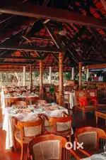 Wanted 5 hrs evening daily wage service staffs in leading restaurant