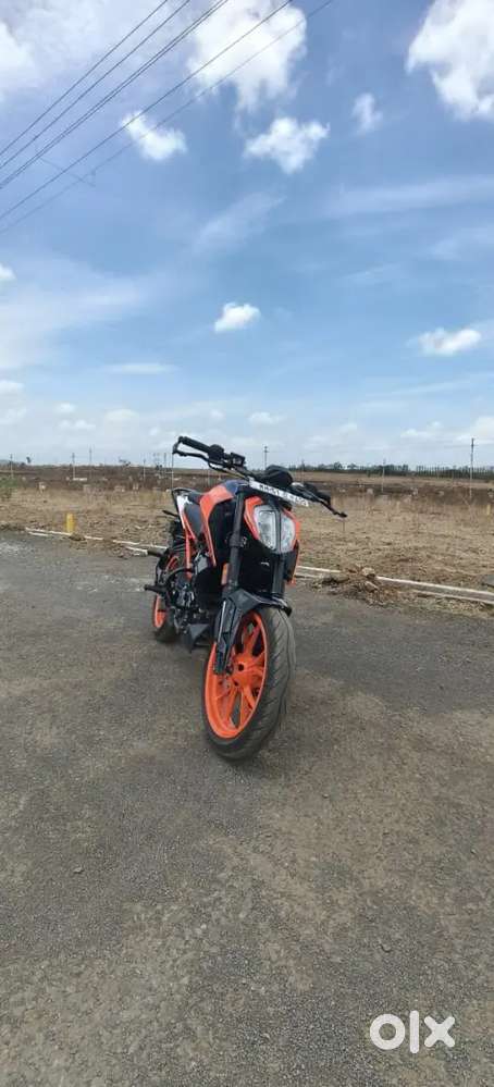 KTM Duke 250   very.   nice.   condition