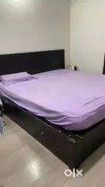 King Size Bed without Mattress