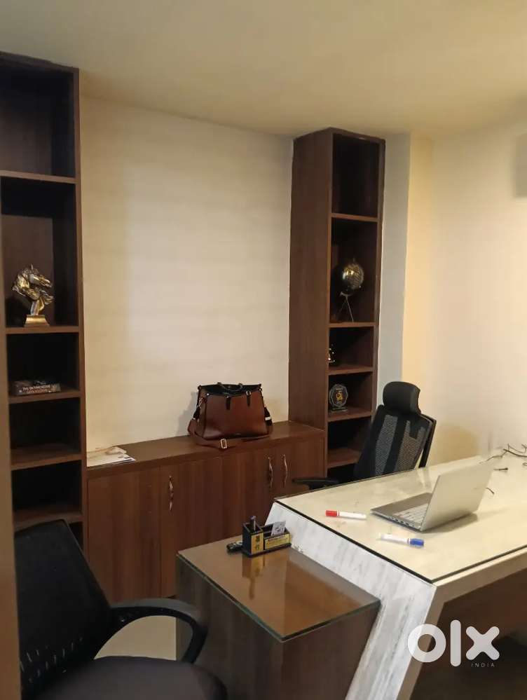 1100 sq.ft fully furnished office space at GS ROAD, Bora service