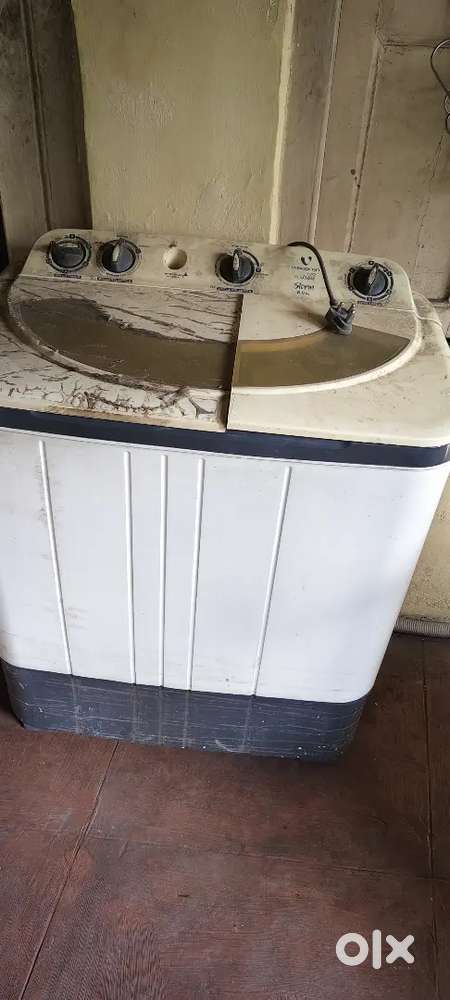 Semi automatic washing machine