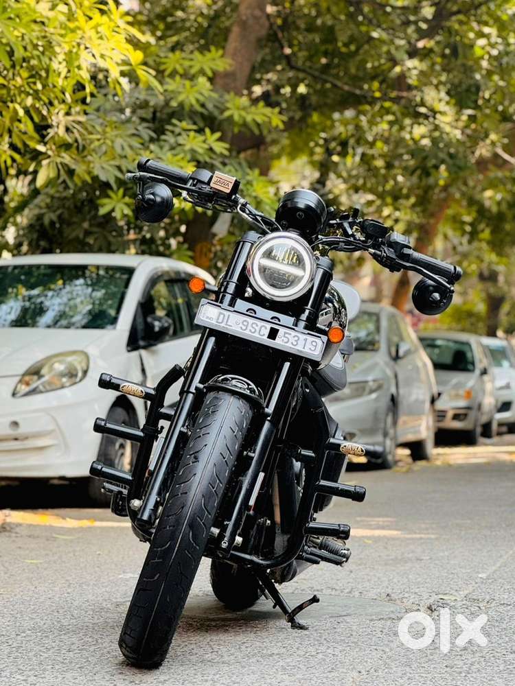 2024 jawa bobber 42 black mirror 8,000 kms driven