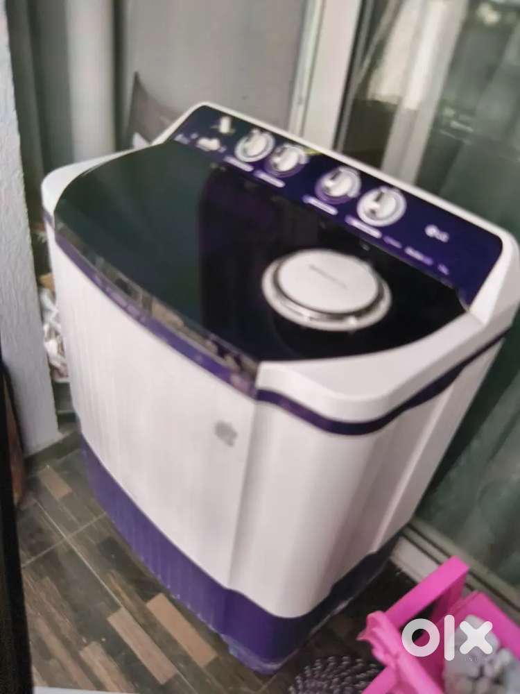 LG 7.5 kg semi automatic washing Machine