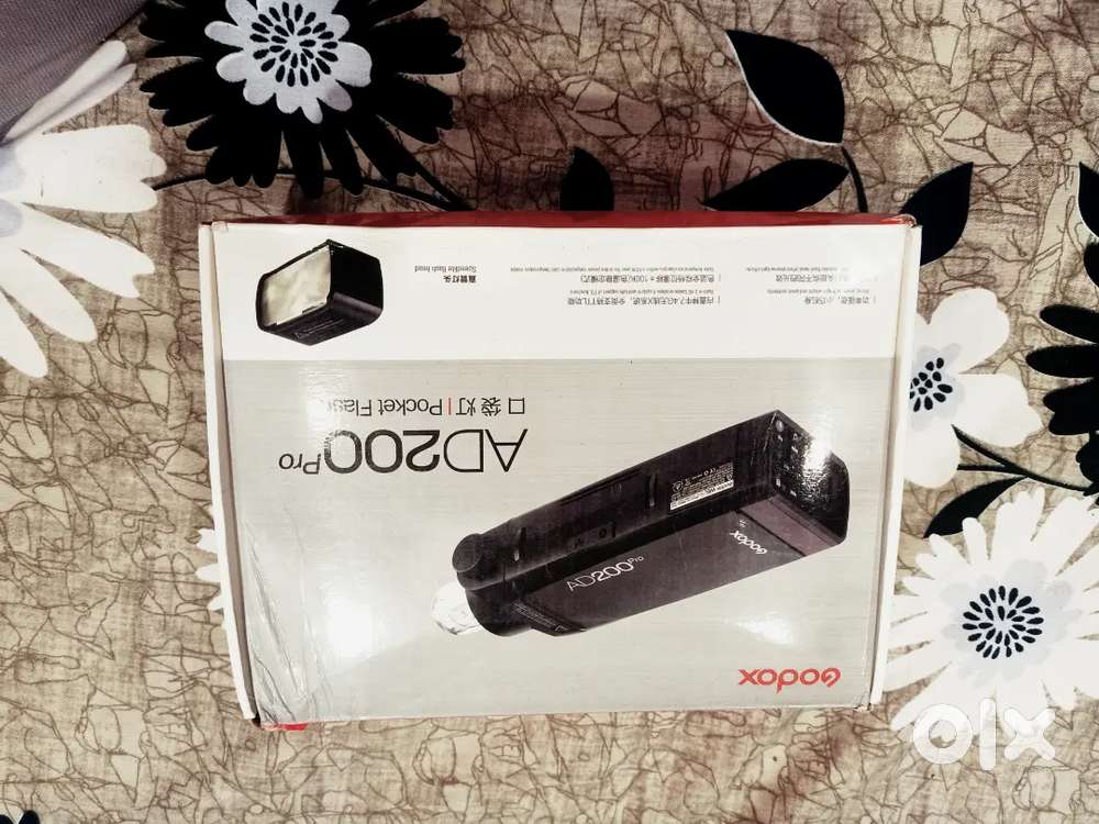 New Sold Condition Godox AD200 pro with 9fit Stand and Octa Soft Box