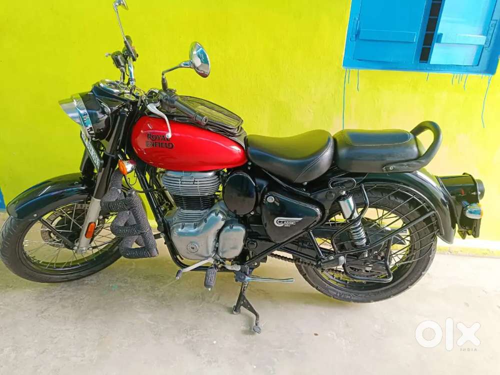 Vehicle, Tyre and chain in good condition