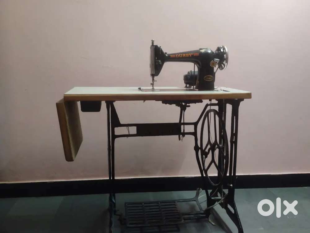 DURBY stitching machine and motor