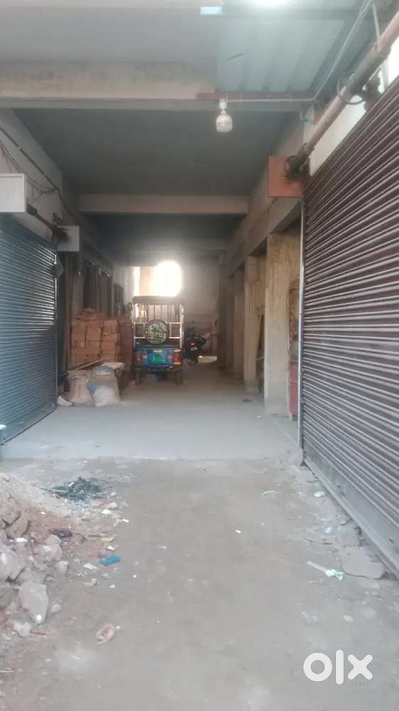 Marketing area for 2500 square feet