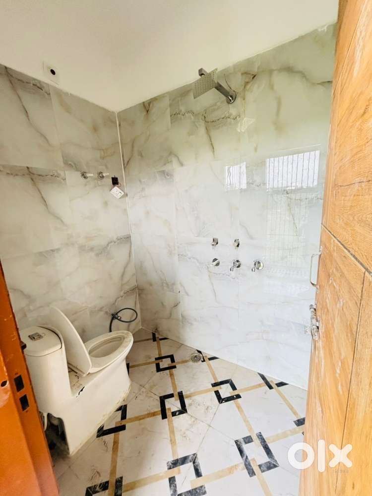 New building flat independent for bechlors