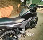 Honda Hornet 160R Black Silver color, 45 avg, new look and condition