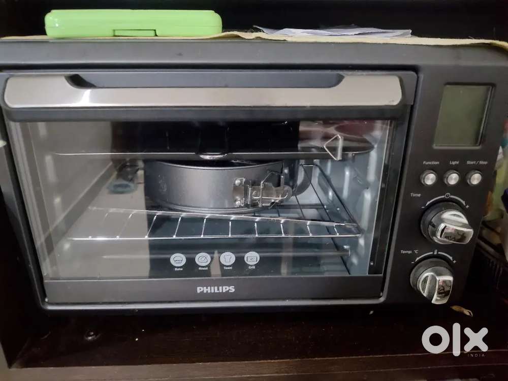 Philips HD6975 25 Ltr Digital Oven Toaster Grill