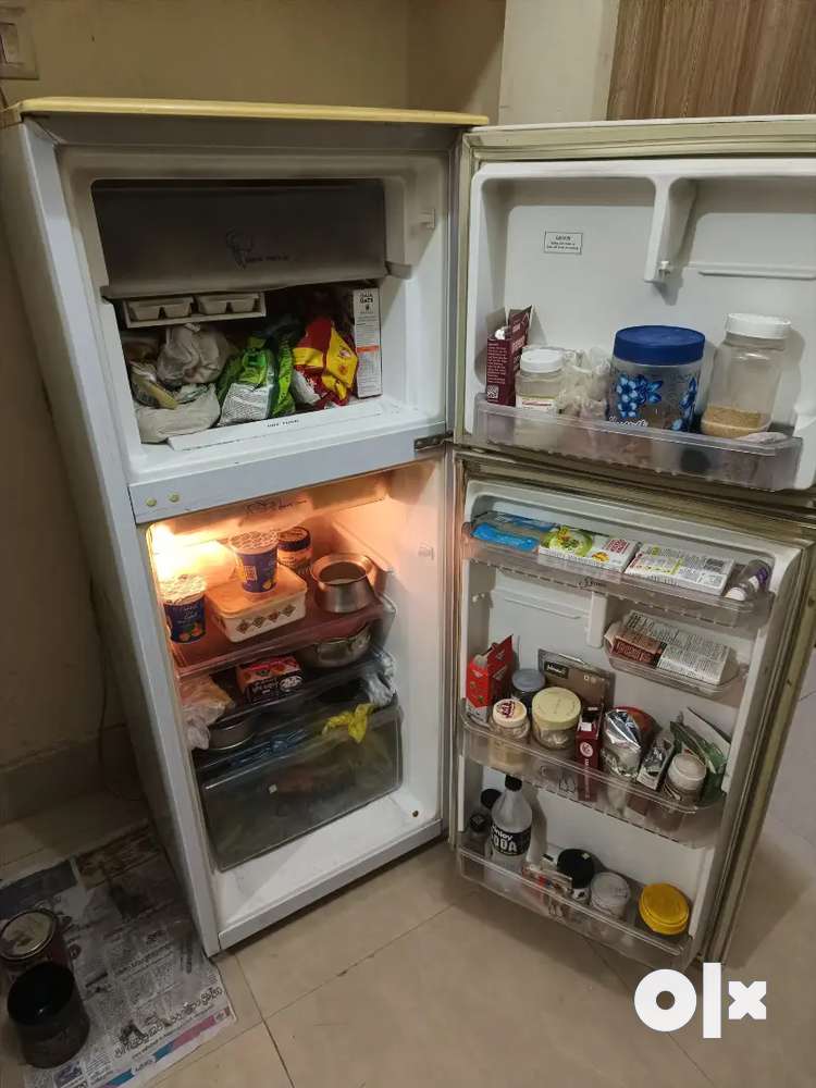 Refrigerator, 220Ltr capacity