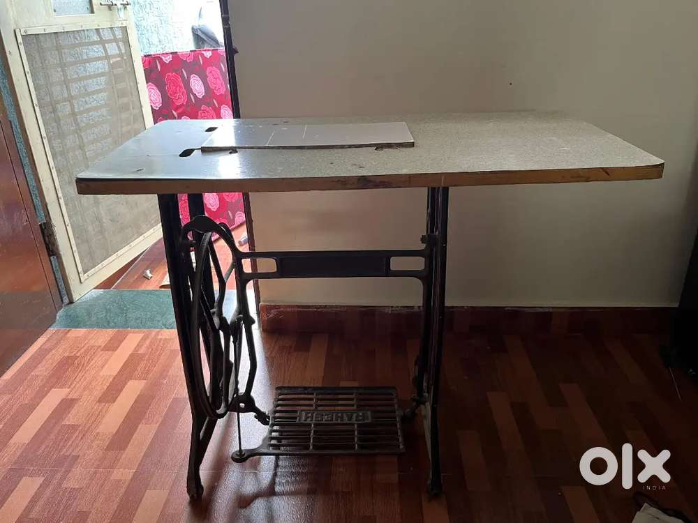 Sewing Machine Table