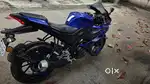 R15  yamaha