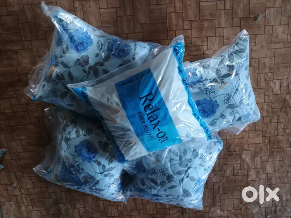 Brand new cushions set of 5. Own manufacturing