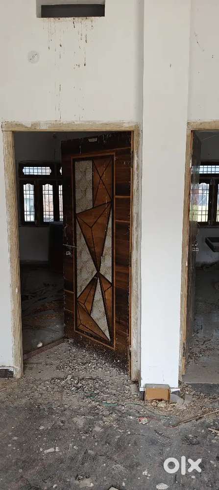 Flate and godown for rent