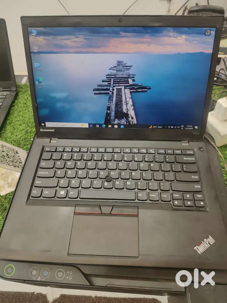 Lenovo ThinkPad i5 5th gen 8gb 256SSD new condition with warranty