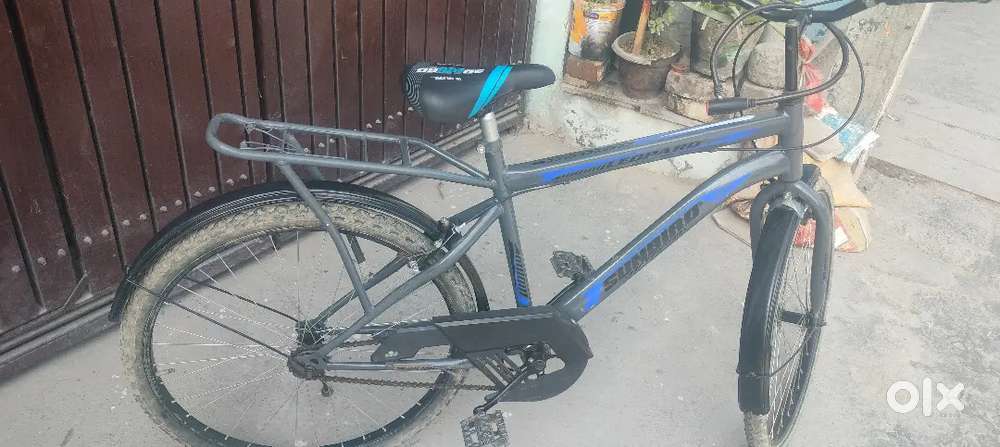 By cycle very good and new condition.