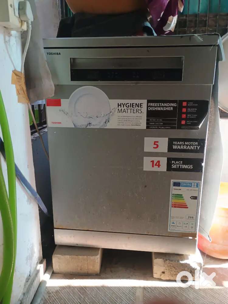 Toshiba 14 plates dishwasher