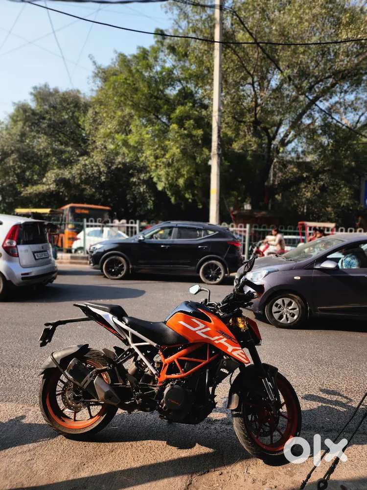 I am selling my KTM duke 390 , new condition