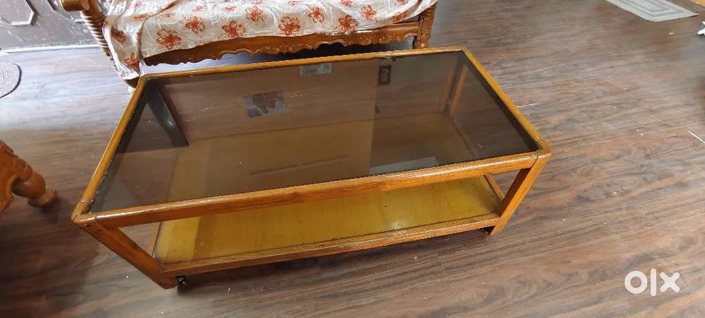Centre table sagwan
