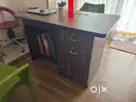 Computer table