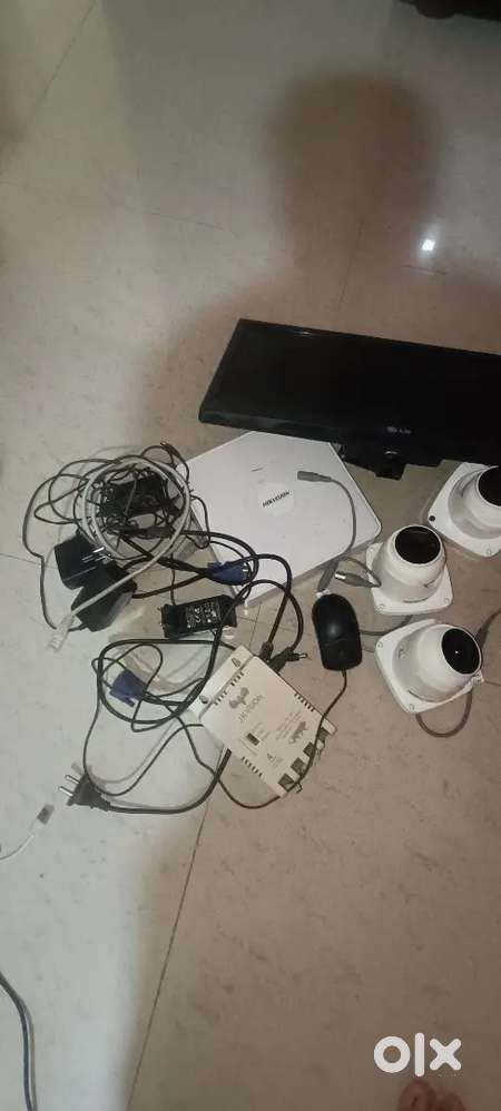 CCTV Camera 4 channel HIKVISION JUST 1YRS OLD With LG TFT Monitor
