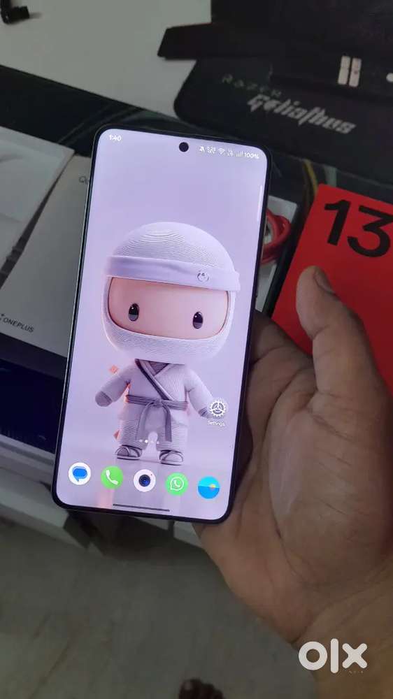 One Plus 13 come with Android 16 & Box bill and charger underwarrenty