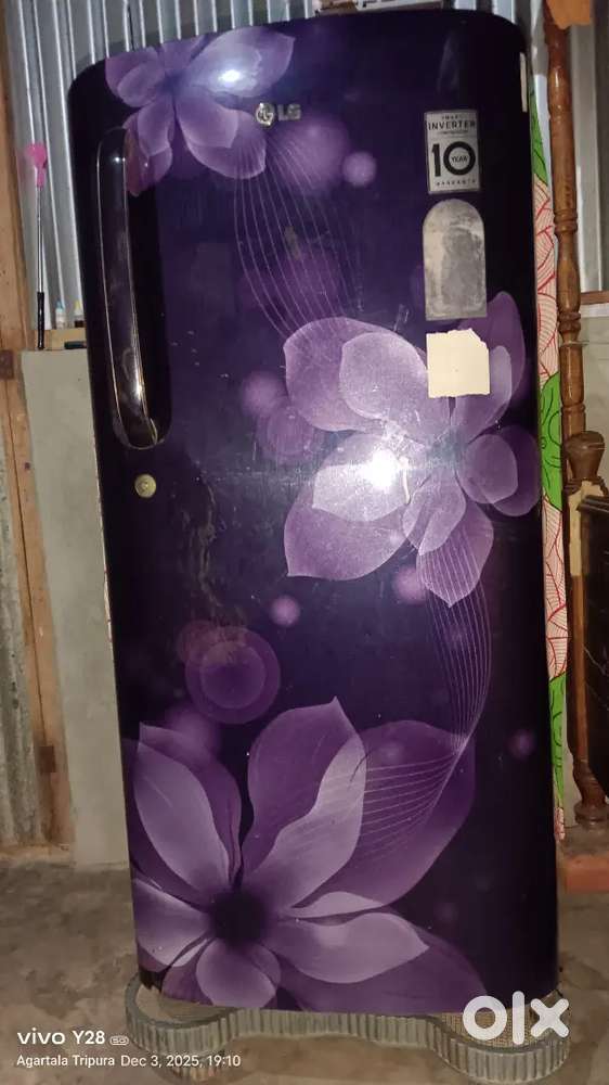 LG FRIDGE  CONTACT ME