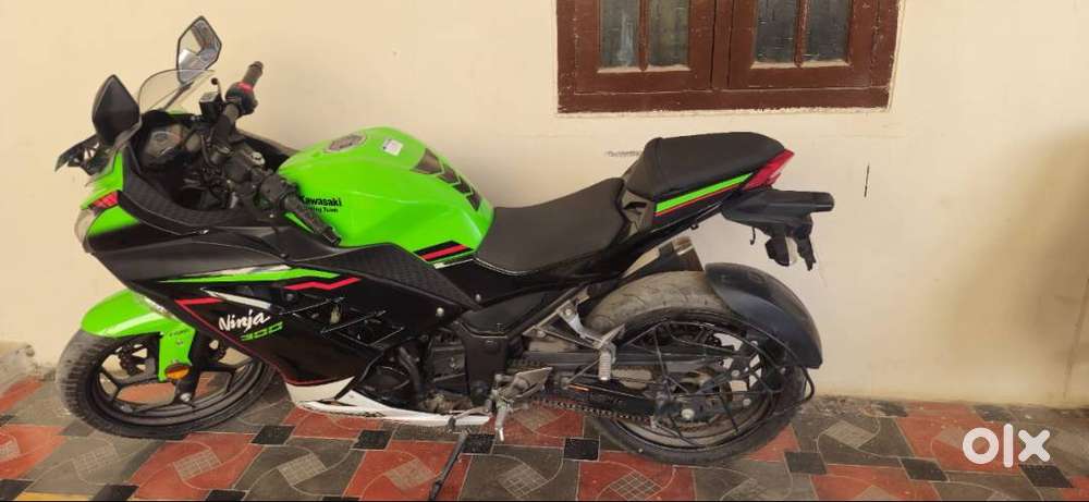 KAWASAKI NINJA 300