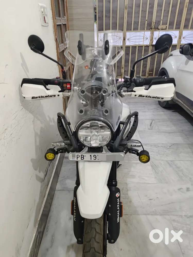 Himalayan 450 Kamet White, New Himalyan in showroom condition