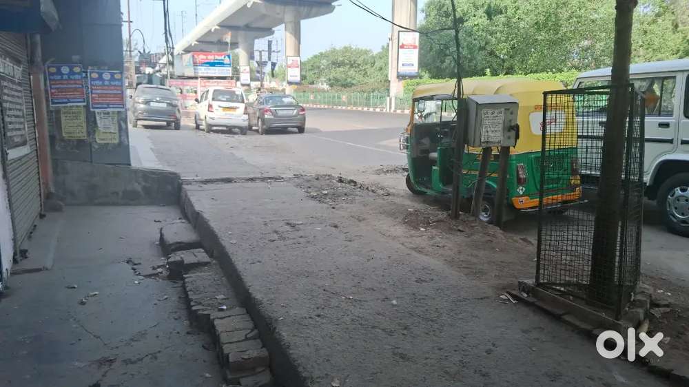 Shop for rent at alambagh kanpur road