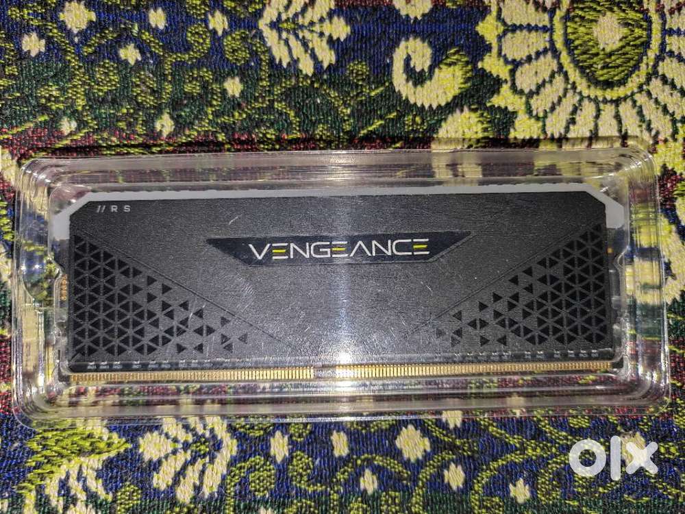 CORSAIR Vengeance RGB RS 16GB DDR4 RAM 3200MHz