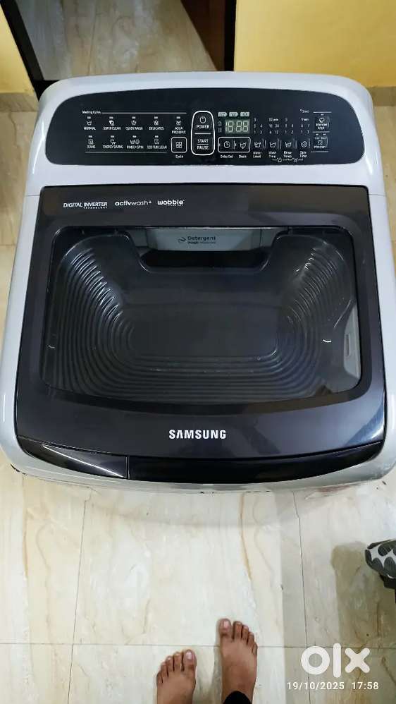 SAMSUNG FULL AUTOMATIC WASHING MACHINE 8 KG