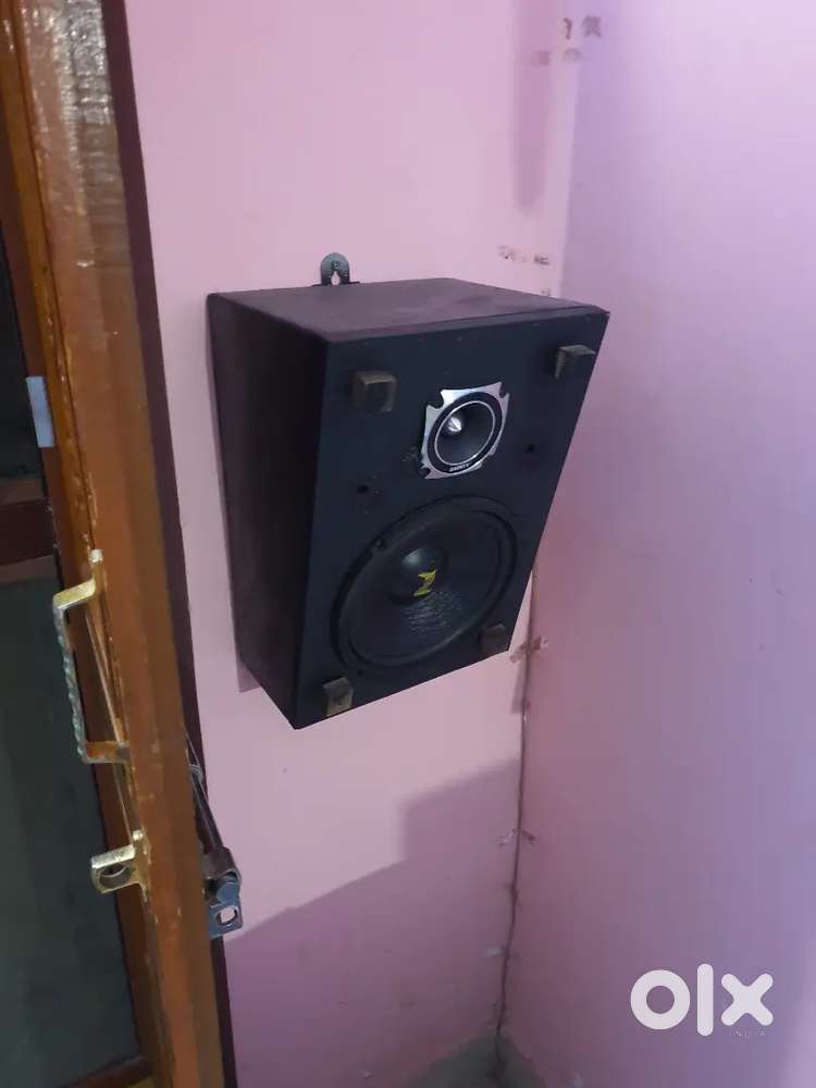 SURROUND SPEAKERS 8 INCH WITH CROSSOVERS