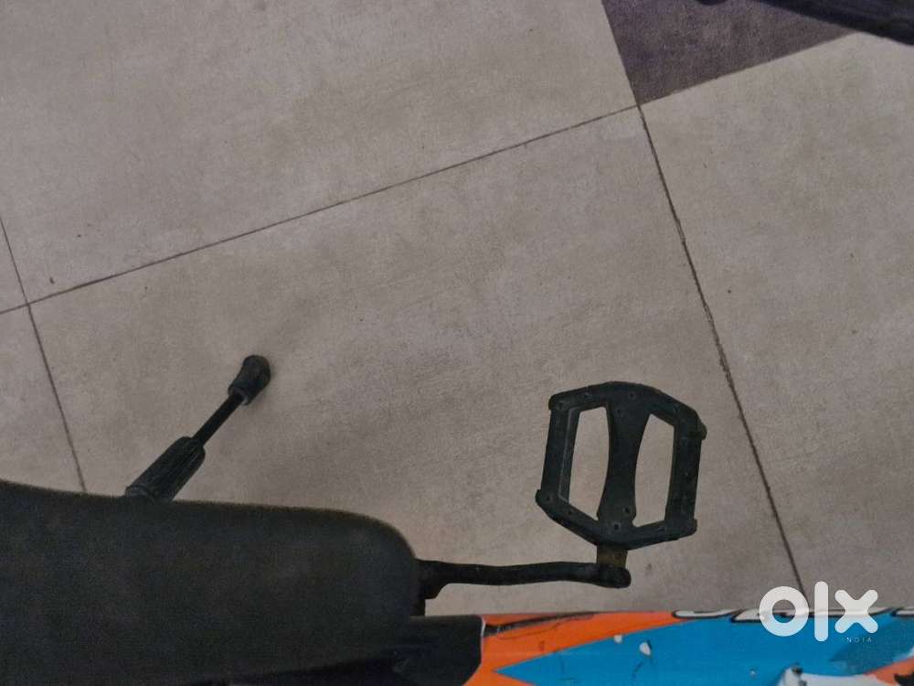 Hero, Sprint whistle , 8year to 9year , medium fat tires