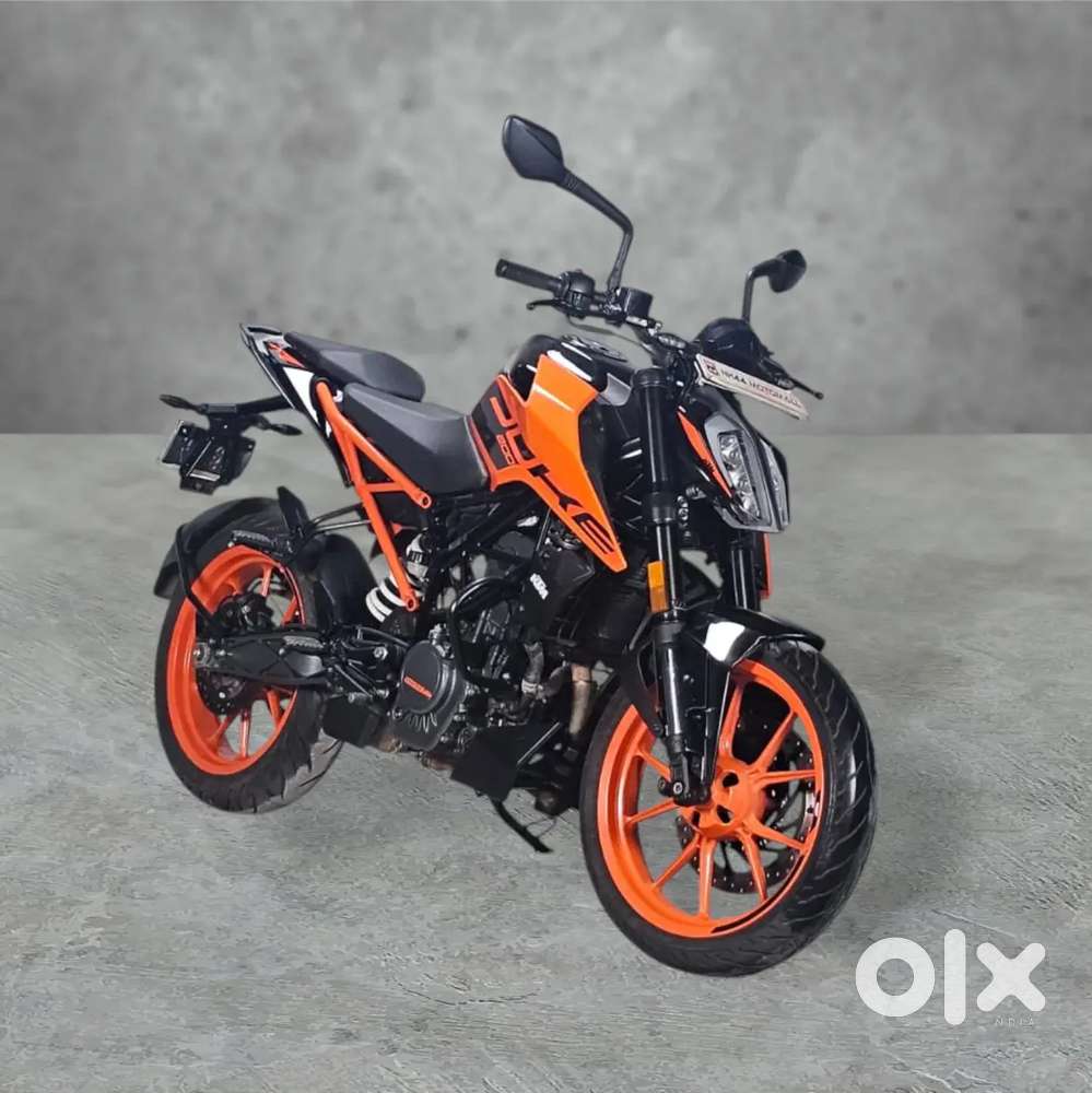 KTM DUKE 200 2023