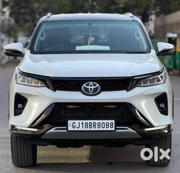 Toyota Fortuner Legender 4X2 AT 2.8, 2022, Diesel